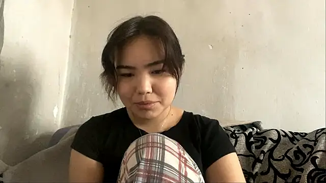 Snapshot of Molly_Teddy chatting on 05-25-26, 07:40 Molly Teddy online show from 05-25-26, 07:40