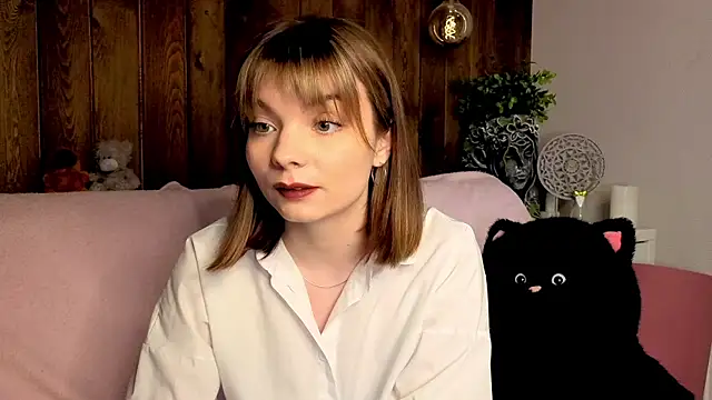 IvoryPesante online show from 05-31-26, 07:58