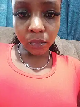 Snapshot of Queen_pretty2 chatting on 07-06-26, 04:52 Queen pretty2 online show from 07-06-26, 04:52