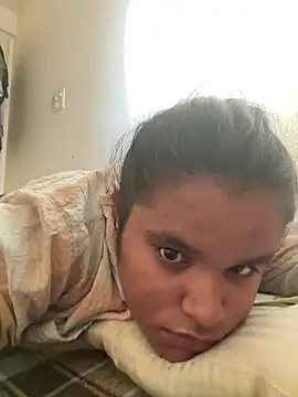Snapshot of varsha_00 chatting on 06-02-26, 06:24 varsha 00 online show from 06-02-26, 06:24