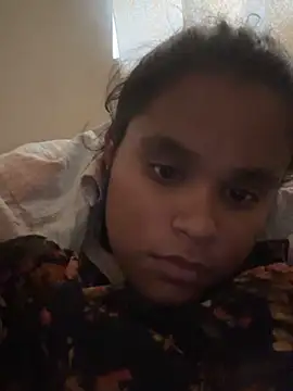 Snapshot of varsha_00 chatting on 06-01-26, 10:26 varsha 00 online show from 06-01-26, 10:26