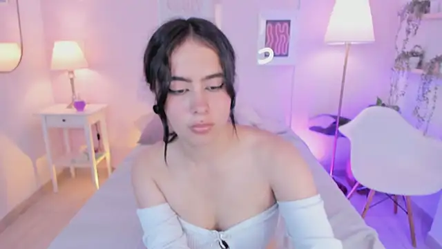 Kimdyy  online show from 06-22-26, 07:33