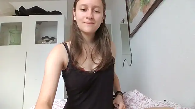 Snapshot of SoftieSophie chatting on 06-11-26, 04:53 SoftieSophie online show from 06-11-26, 04:53