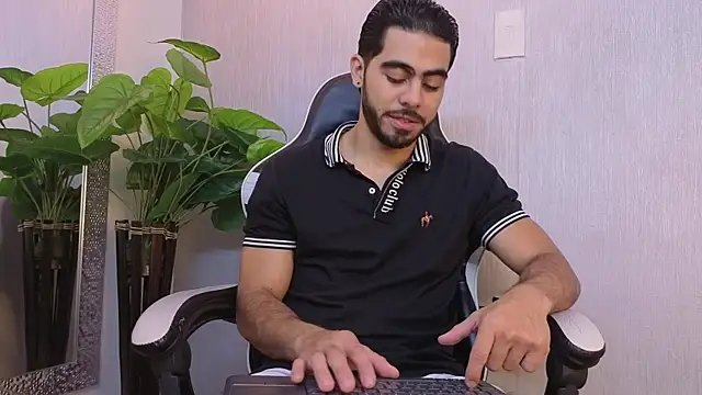 Jadiel Stone online show from 07-20-26, 12:40