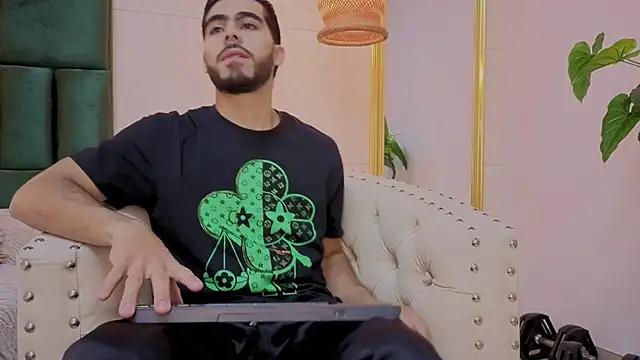 Jadiel Stone online show from 06-22-26, 12:24