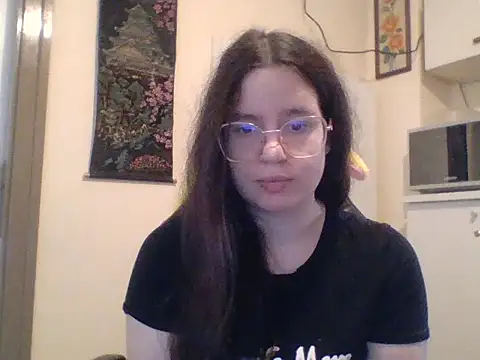 Snapshot of SzexiMacska chatting on 05-27-26, 08:22 SzexiMacska online show from 05-27-26, 08:22