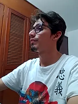 Snapshot of SrIncognito666 chatting on 06-03-26, 02:33 SrIncognito666 online show from 06-03-26, 02:33