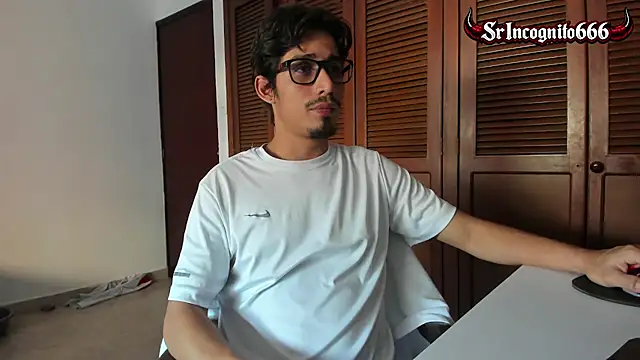 Snapshot of SrIncognito666 chatting on 07-03-26, 11:39 SrIncognito666 online show from 07-03-26, 11:39