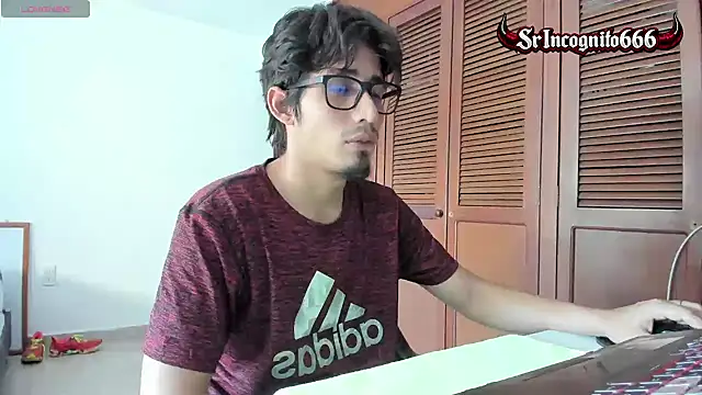 Snapshot of SrIncognito666 chatting on 07-14-26, 05:08 SrIncognito666 online show from 07-14-26, 05:08