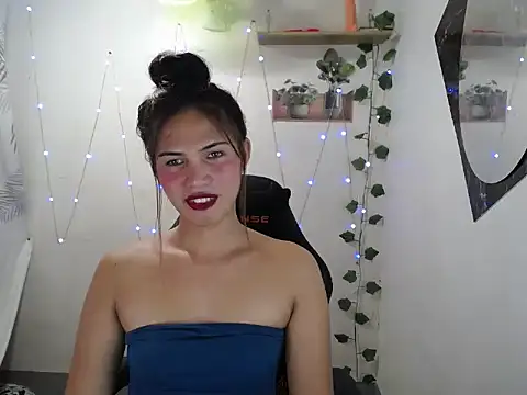 Snapshot of Bella_cum69 chatting on 06-08-26, 04:57 Bella cum69 online show from 06-08-26, 04:57