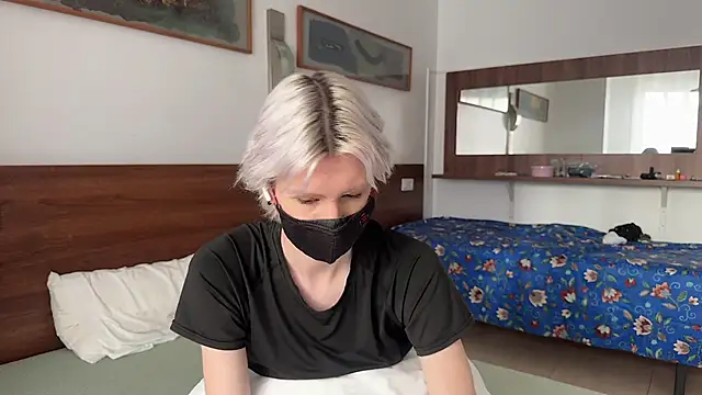 Snapshot of vornyx chatting on 06-19-26, 05:24 vornyx online show from 06-19-26, 05:24