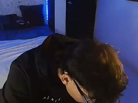 Mr yisuzz online show from 06-10-26, 11:33