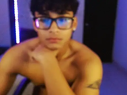 Mr yisuzz online show from 05-26-26, 11:08