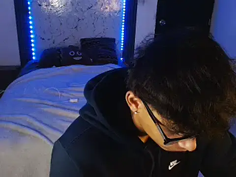 Mr yisuzz online show from 06-15-26, 11:21