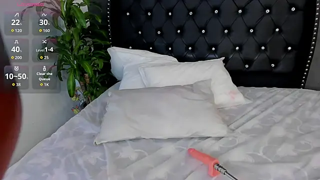 Snapshot of emmaalennox__ chatting on 06-10-26, 07:37 emmaalennox online show from 06-10-26, 07:37