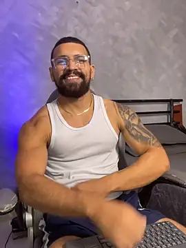 Snapshot of RoccoSaenz chatting on 06-01-26, 07:46 RoccoSaenz online show from 06-01-26, 07:46