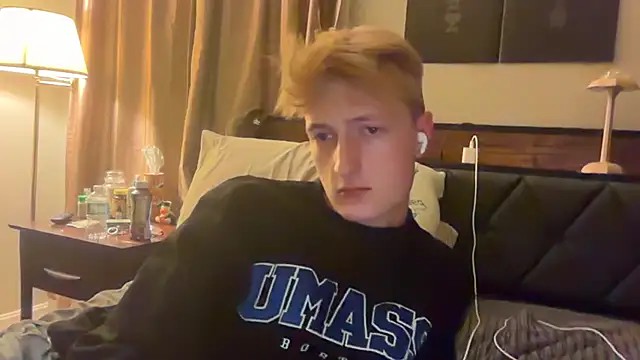 Snapshot of CamBos07 chatting on 07-19-26, 03:48 CamBos07 online show from 07-19-26, 03:48
