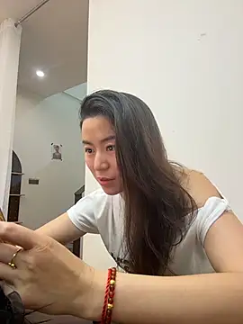 Snapshot of shanshan66666 chatting on 06-15-26, 06:13 shanshan66666 online show from 06-15-26, 06:13