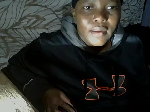 Thia bunny online show from 06-19-26, 04:24