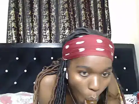 Snapshot of ebonyempress25 chatting on 06-04-26, 08:19 ebonyempress25 online show from 06-04-26, 08:19