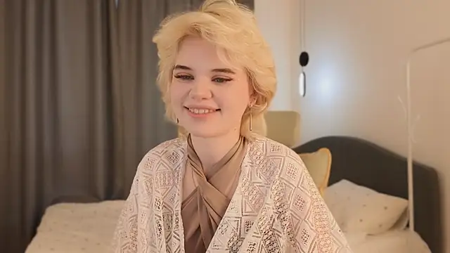 mood berry  online show from 06-01-26, 12:27