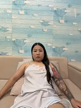 Snapshot of LINDA_HD chatting on 07-03-26, 01:50 LINDA HD online show from 07-03-26, 01:50