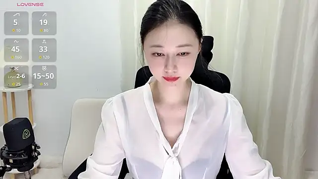Snapshot of Punsellze chatting on 07-15-26, 01:56 Punsellze online show from 07-15-26, 01:56