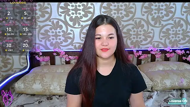 Snapshot of ElisesMuse chatting on 07-08-26, 01:01 ElisesMuse online show from 07-08-26, 01:01