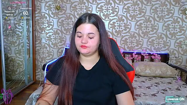 Snapshot of ElisesMuse chatting on 07-23-26, 06:55 ElisesMuse online show from 07-23-26, 06:55
