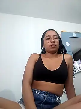 Snapshot of Violetlove_ chatting on 05-26-26, 09:46 Violetlove online show from 05-26-26, 09:46