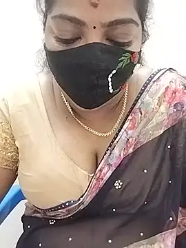 Snapshot of Sindhu-31 chatting on 07-07-26, 06:47 Sindhu-31 online show from 07-07-26, 06:47