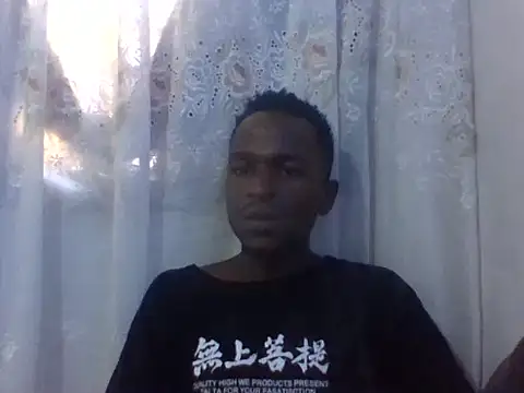 Snapshot of Roystone3 chatting on 06-12-26, 07:39 Roystone3 online show from 06-12-26, 07:39