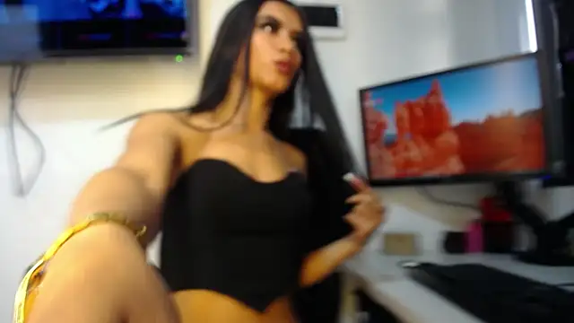 Snapshot of Shayla_Gray chatting on 06-13-26, 11:30 Shayla Gray online show from 06-13-26, 11:30
