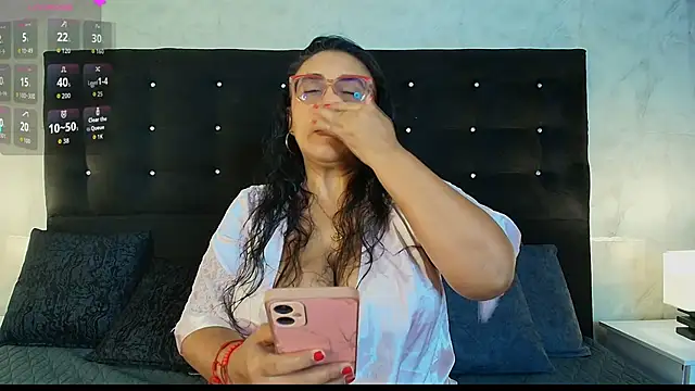 Snapshot of Scarlett_Ray_ chatting on 06-03-26, 01:12 Scarlett Ray online show from 06-03-26, 01:12