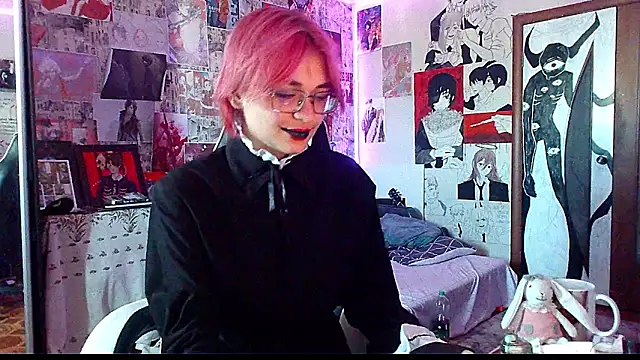 Snapshot of Michiyo_Gotou chatting on 06-08-26, 01:11 Michiyo Gotou online show from 06-08-26, 01:11