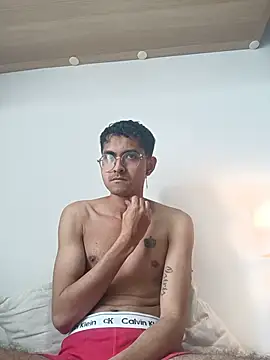 Snapshot of xanderlover chatting on 06-02-26, 05:35 xanderlover online show from 06-02-26, 05:35