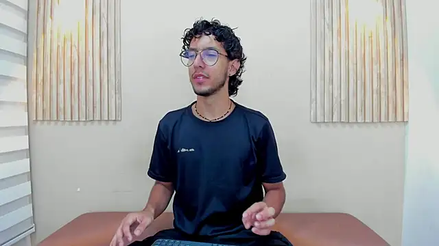 Snapshot of LEO_SANZ66 chatting on 06-03-26, 12:28 LEO SANZ66 online show from 06-03-26, 12:28