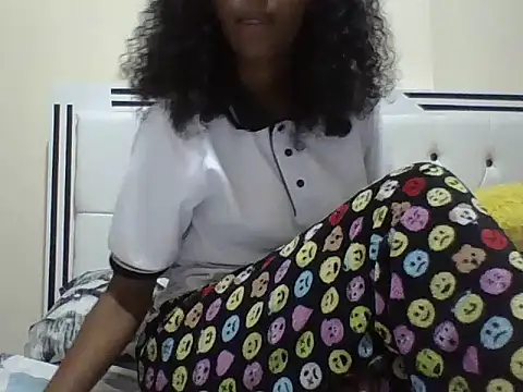 Snapshot of Miss_lavagirl chatting on 06-19-26, 05:41 Miss lavagirl online show from 06-19-26, 05:41
