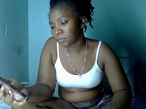 Snapshot of sassykisser chatting on 05-26-26, 07:56 sassykisser online show from 05-26-26, 07:56