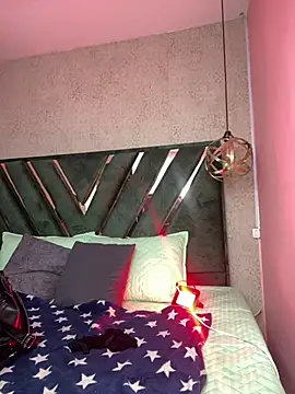 Snapshot of Darg_Moon chatting on 07-18-26, 01:52 Darg Moon online show from 07-18-26, 01:52