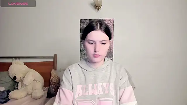 Kira Devi online show from 06-02-26, 07:14