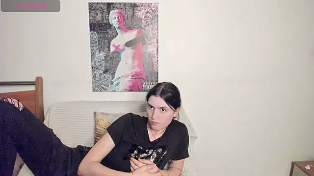Kira Devi online show from 06-11-26, 12:32