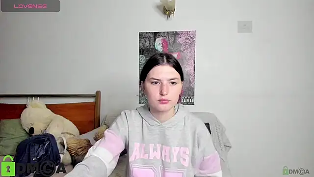 Kira Devi online show from 06-03-26, 07:40