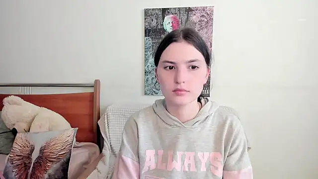 Kira Devi online show from 06-05-26, 11:49