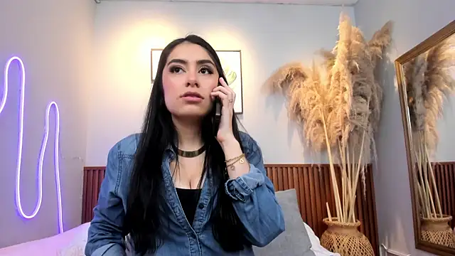 Snapshot of CARLA_FERRERM chatting on 07-02-26, 09:32 CARLA FERRERM online show from 07-02-26, 09:32