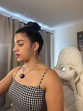 Amel Rosse online show from 07-26-26, 02:35