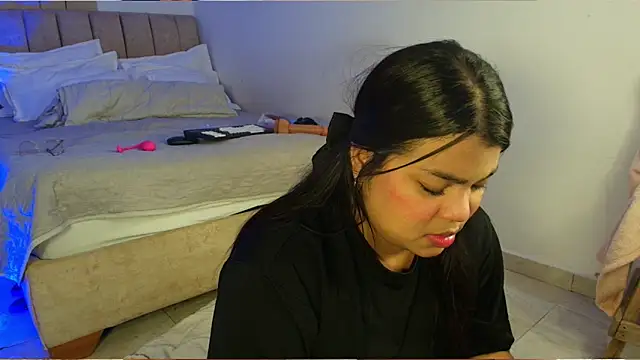 Snapshot of emily_morgam chatting on 06-03-26, 03:39 emily morgam online show from 06-03-26, 03:39