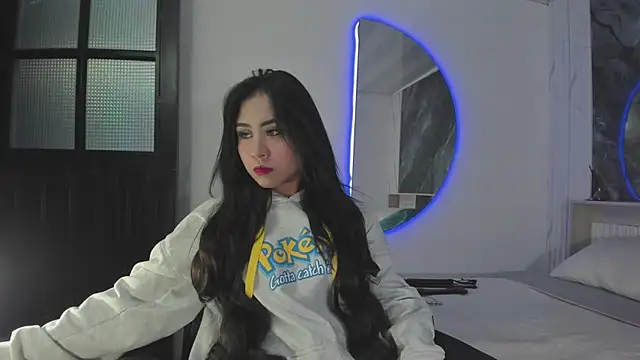 Snapshot of Kitty-Alice chatting on 05-31-26, 03:23 Kitty-Alice online show from 05-31-26, 03:23