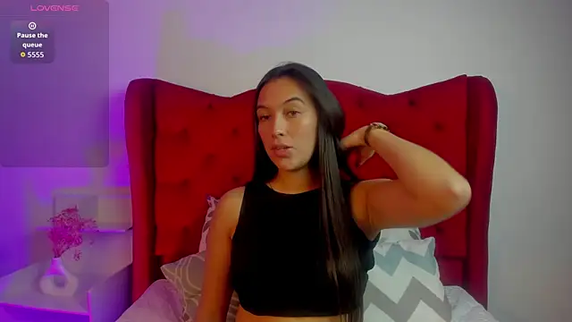 Snapshot of EliiVayne chatting on 06-18-26, 08:47 EliiVayne online show from 06-18-26, 08:47