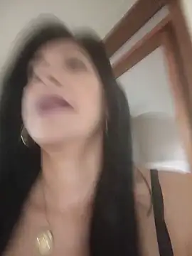 Snapshot of Samantha01_Rosse01 chatting on 06-05-26, 07:19 Samantha01 Rosse01 online show from 06-05-26, 07:19